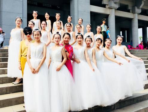 AEC9CA5FB6B08400EBD00CD98D13DE60